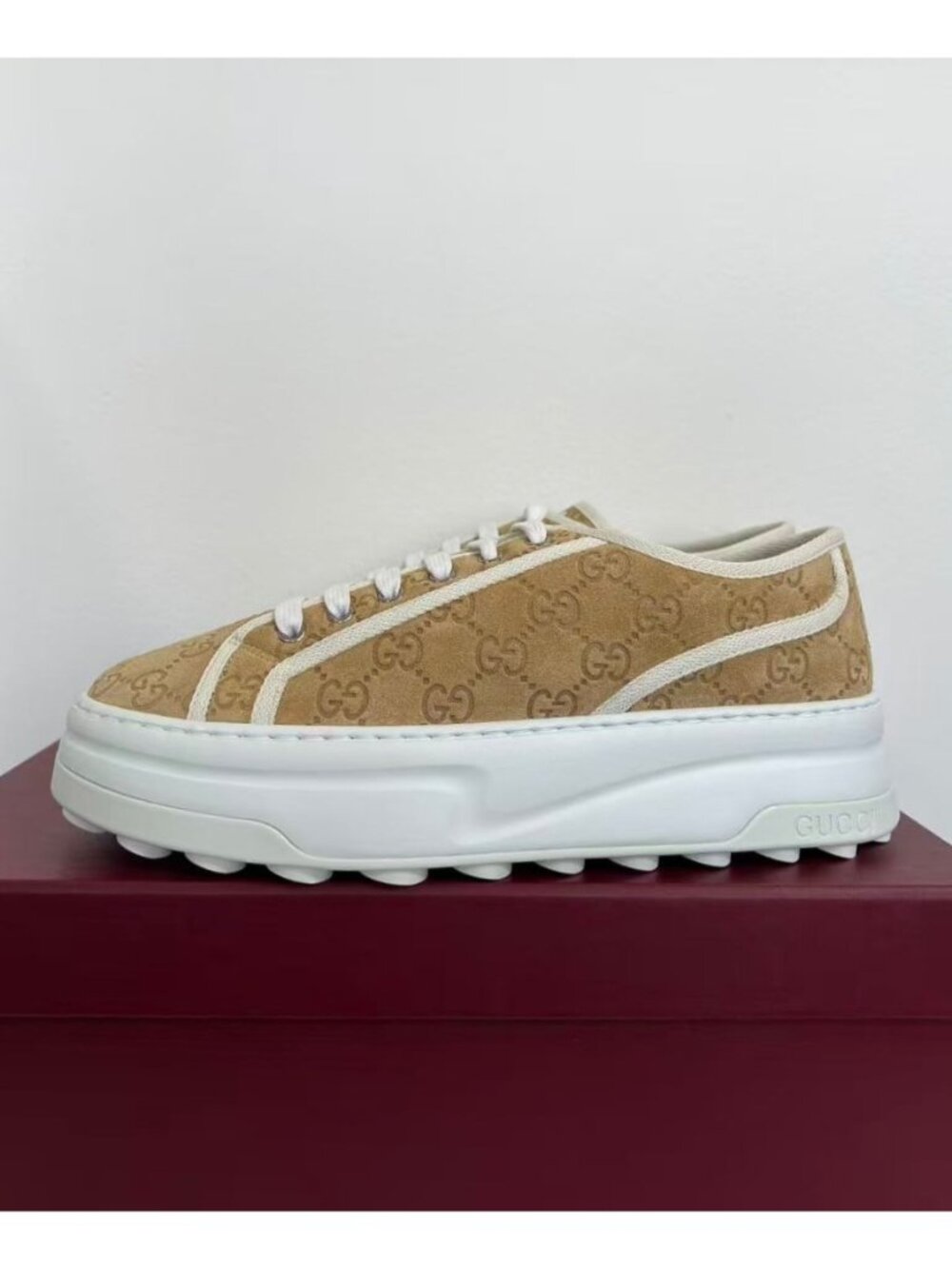 Gucci Women’s Tennis 1977 Trek GG Suede Platform Sneakers Buttersco EU40 796294 - Picture 4 of 14